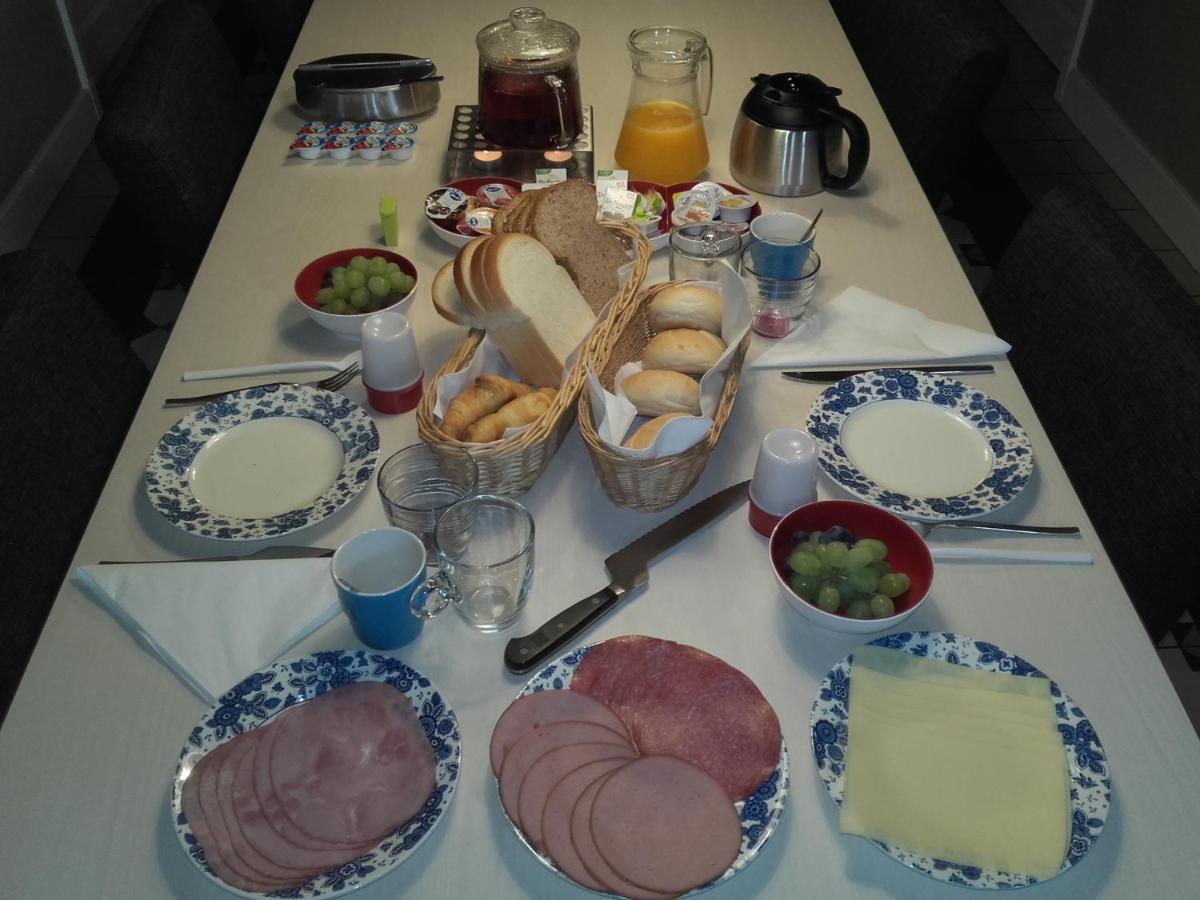 B&B Pipowagen "Het Wellnesst" Op Wellness Camping En B&B Stoltenborg Meddo ภายนอก รูปภาพ