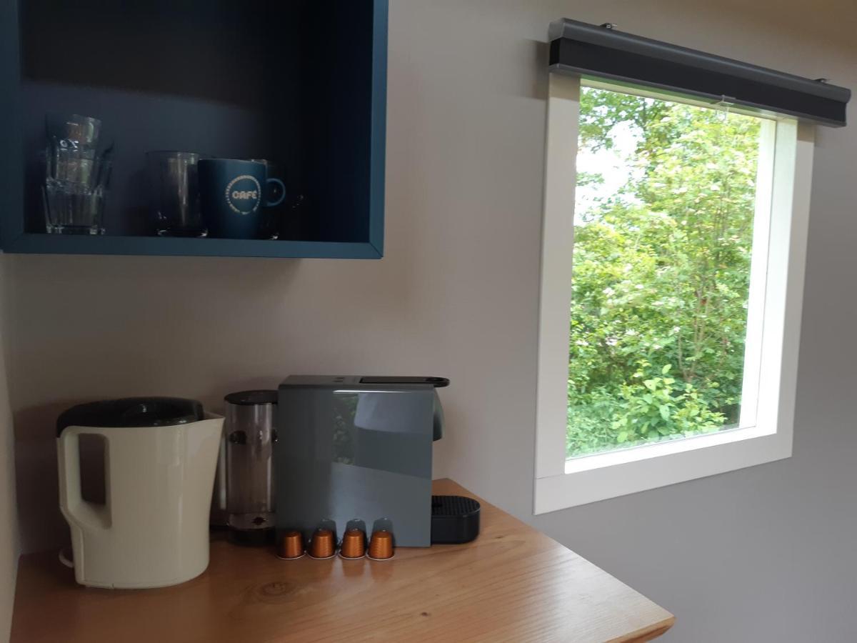 B&B Pipowagen "Het Wellnesst" Op Wellness Camping En B&B Stoltenborg Meddo ภายนอก รูปภาพ